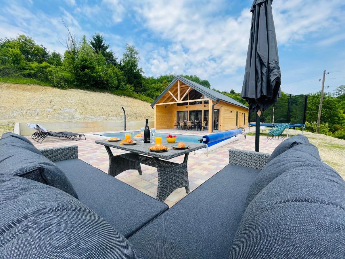 Holiday House Adamo Selno Ngoại thất bức ảnh