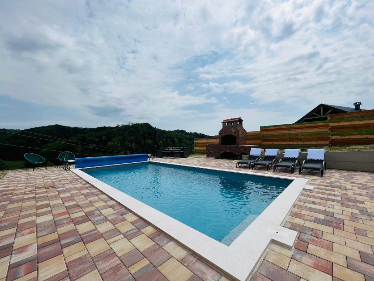 Holiday House Adamo Selno Ngoại thất bức ảnh