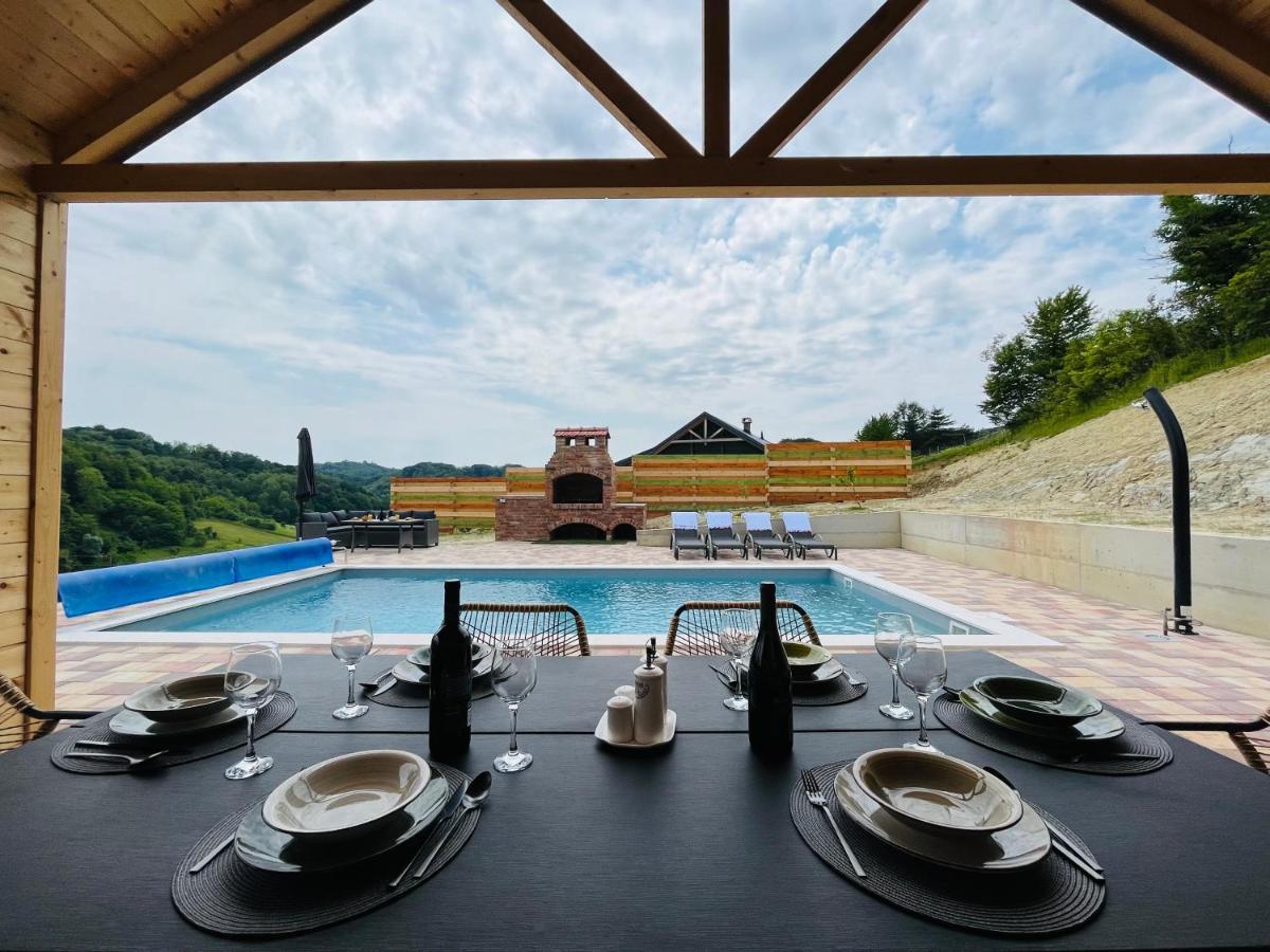Holiday House Adamo Selno Ngoại thất bức ảnh