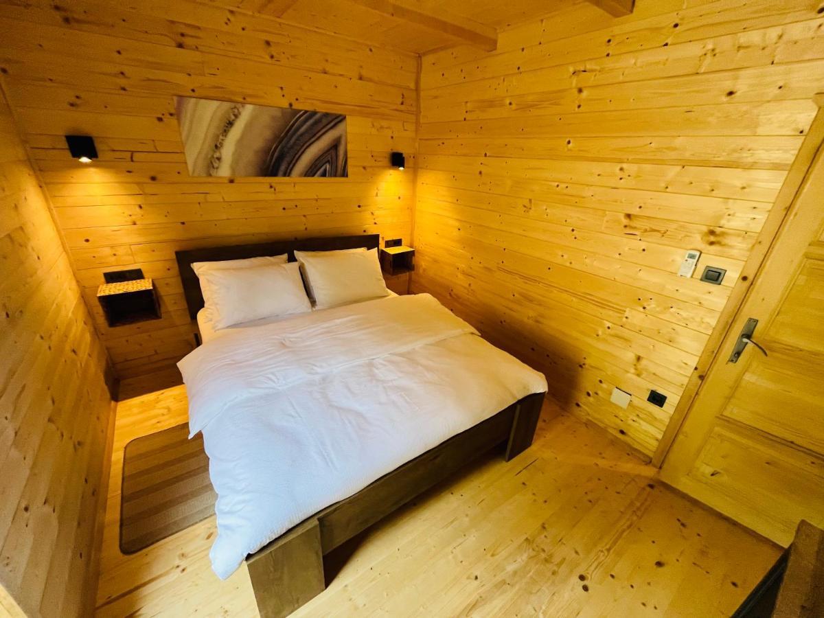 Holiday House Adamo Selno Ngoại thất bức ảnh
