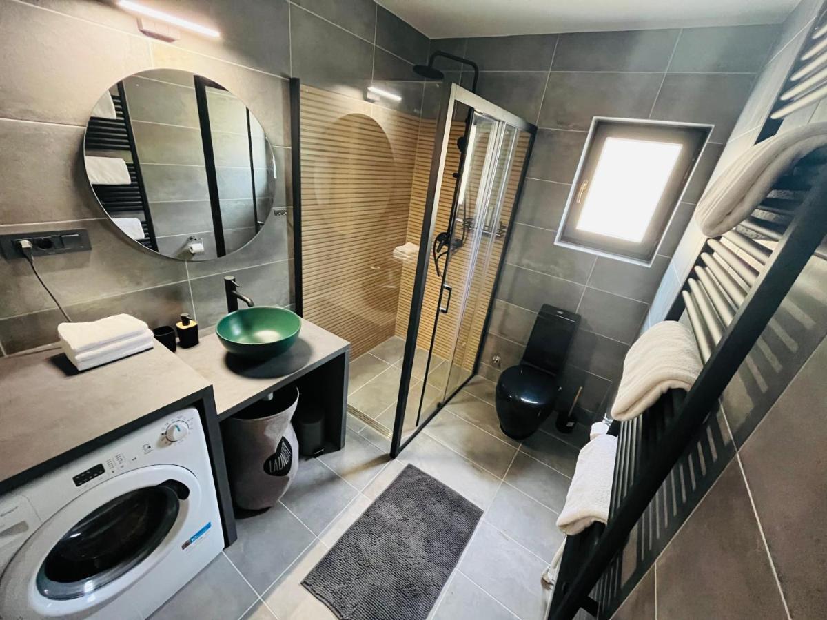 Holiday House Adamo Selno Ngoại thất bức ảnh