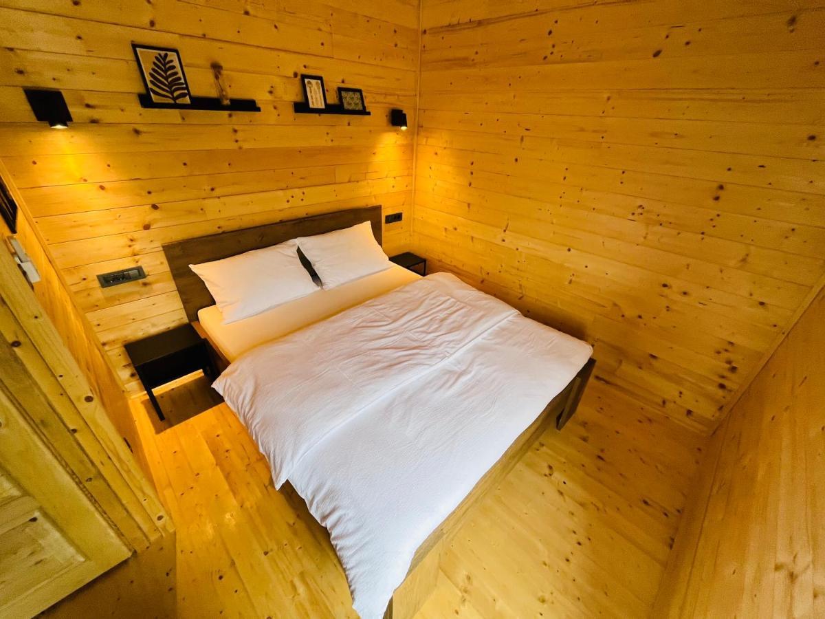 Holiday House Adamo Selno Ngoại thất bức ảnh